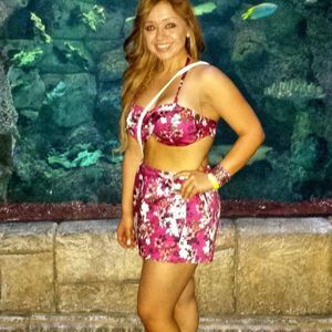 Meet your Posher, Elizabeth